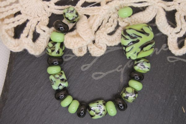 Pea Green and Black Textured - Image 5
