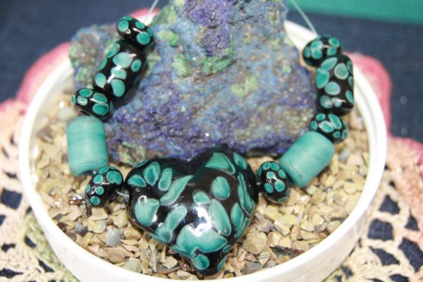 Black Heart with Rich Green Spots - Image 3
