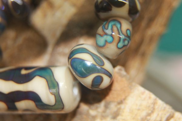 Color Shifting Squigglies on an Ivory Base - Image 5