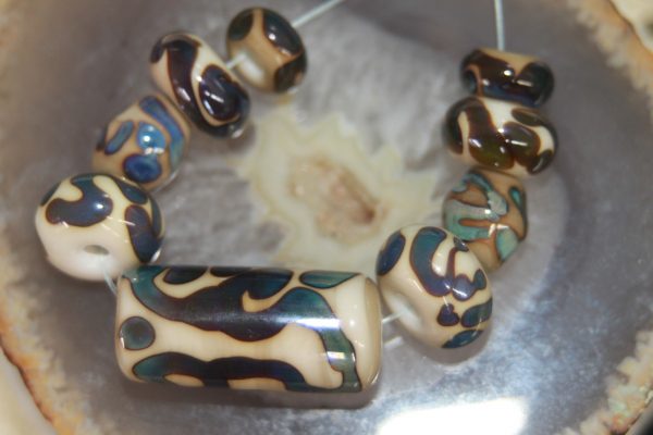 Color Shifting Squigglies on an Ivory Base - Image 7