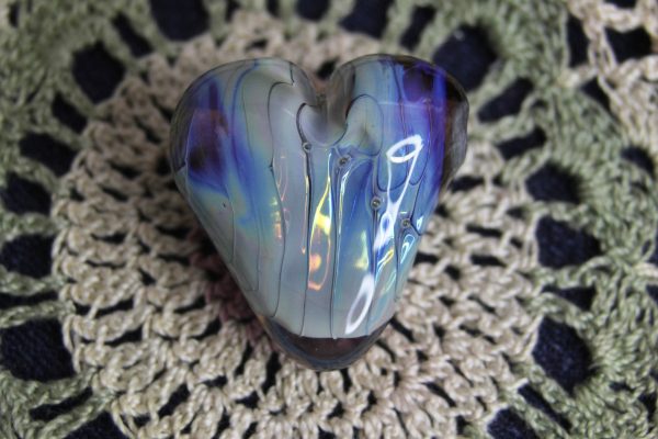 Shimmering Blue Heart with Veining Large - Image 4
