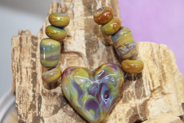 Heart Pendent with Accessory Beads on a 26" chain with matching earrings - Image 3