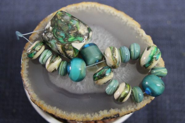 Green and Ivory Swirl Bead Set - Image 6