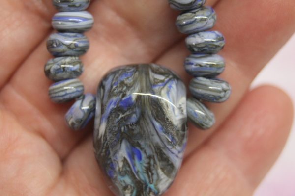 Blue Swirl Bead Set - Image 3
