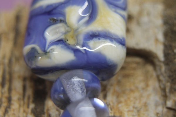 Blue and Ivory Swirl Bead Set - Image 3