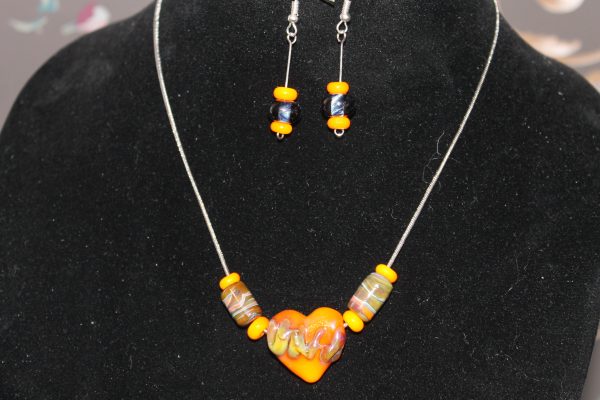 Apricot Heart with Matching Rondelles and Barrels on an 18" chain with matching earrings - Image 6