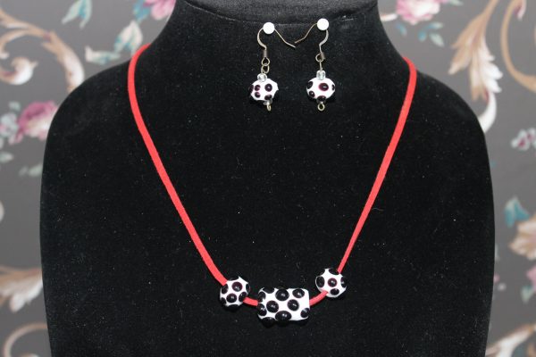 Textured Black Dots on a White Base on a 22" cord and matching earrings - Image 4