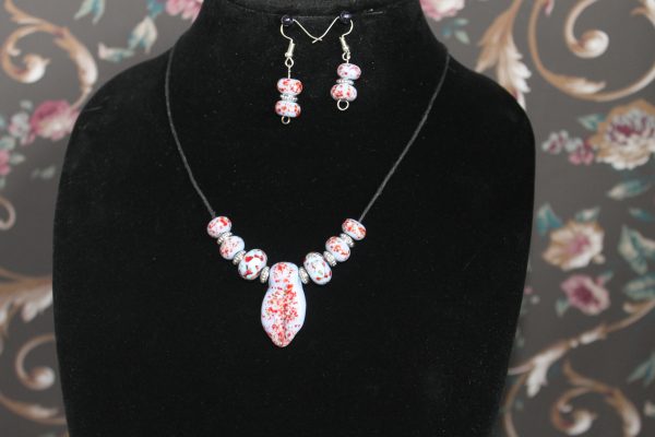 Periwinkle with Red Specks on a 24" chain with matching earrings - Image 3